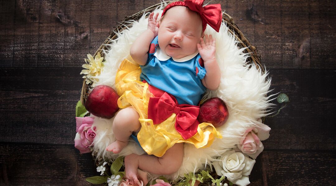Happy Snow White Baby