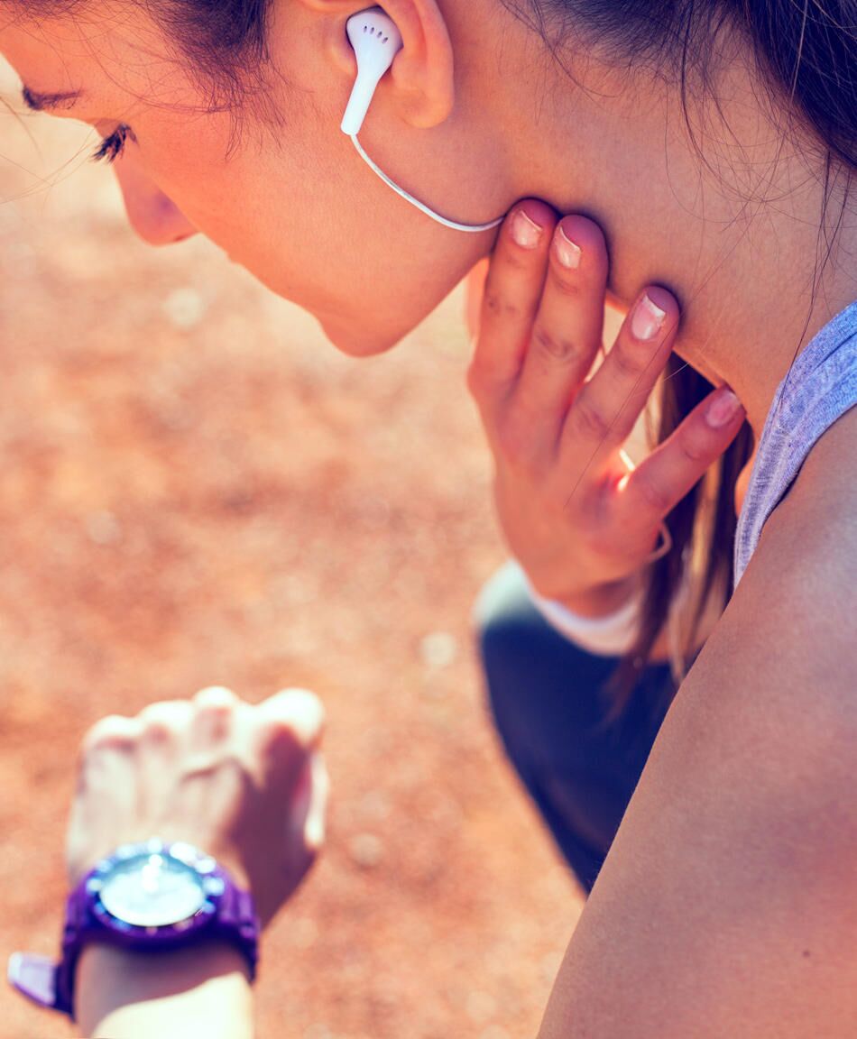 Heartbeat in neck sign of pregnancy