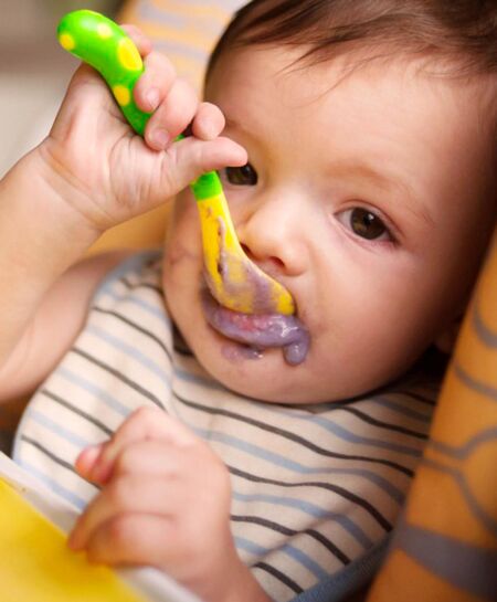 When Can Babies Use a Spoon and Fork? – Happiest Baby