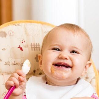 A New Way to Start Baby on Solids (No Baby Food Required!)