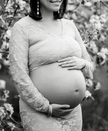 Pregnant Woman Wants Her Mom to Stop Sharing Her Bump Photos Without Consent