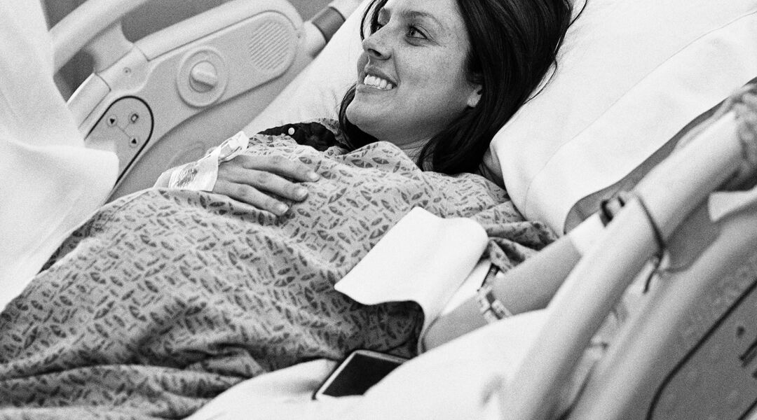 pregnant woman hospital labor