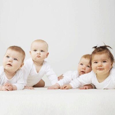 Mom Gives Birth To Four Babies At Once But They Re Not Quadruplets