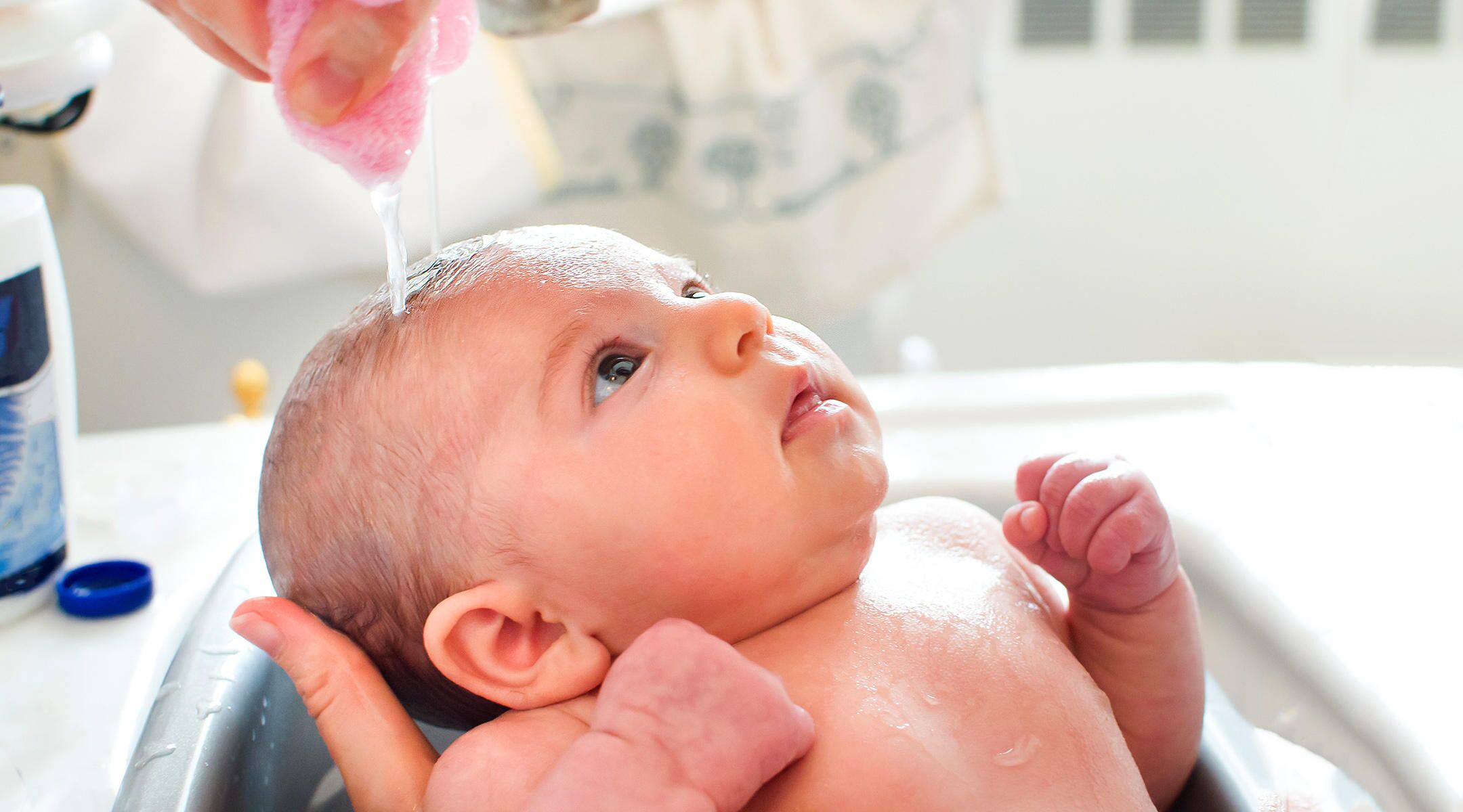 Baby s First Bath How to Bathe a Newborn