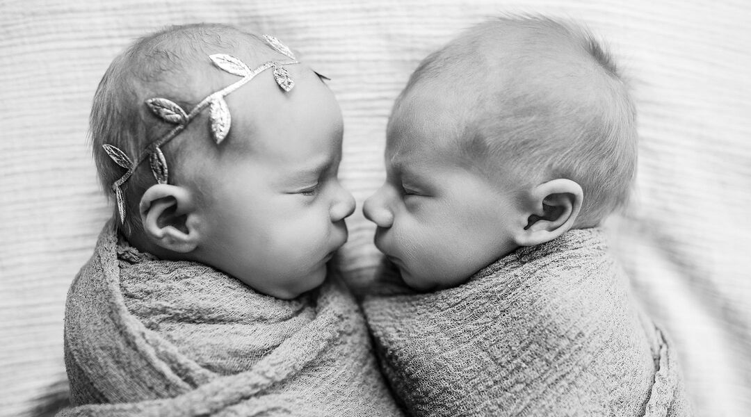 newborn twins photoshoot