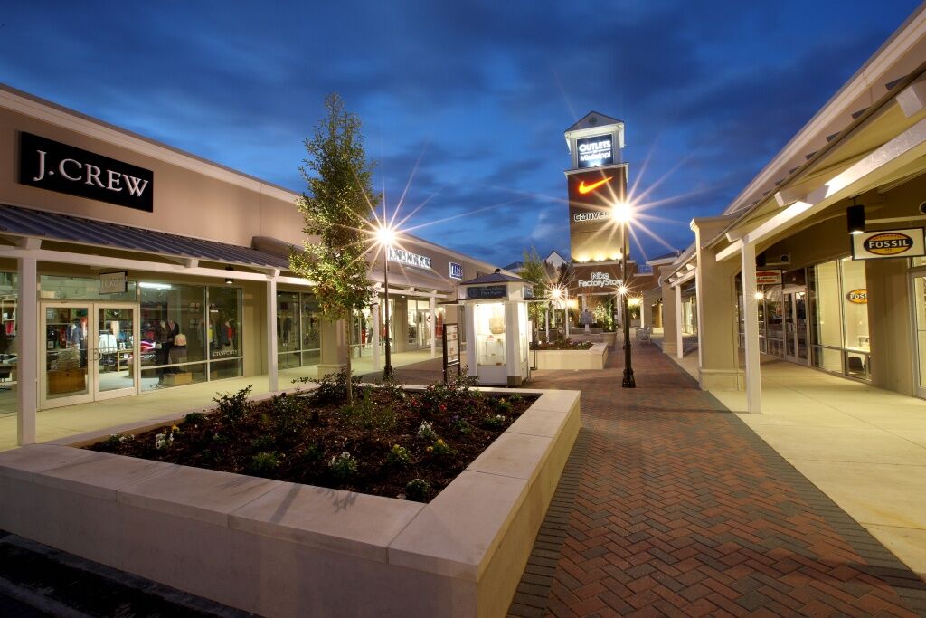 pearl outlet mall nike